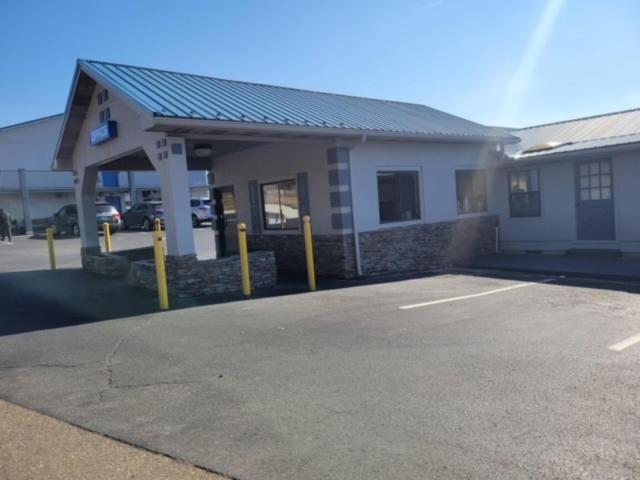 Smokies Inn - New Linens & Ultrafast Wifi - Friendliest Hospitality Guaranteed! Kodak Exterior photo